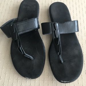 Black aerosole flip flops